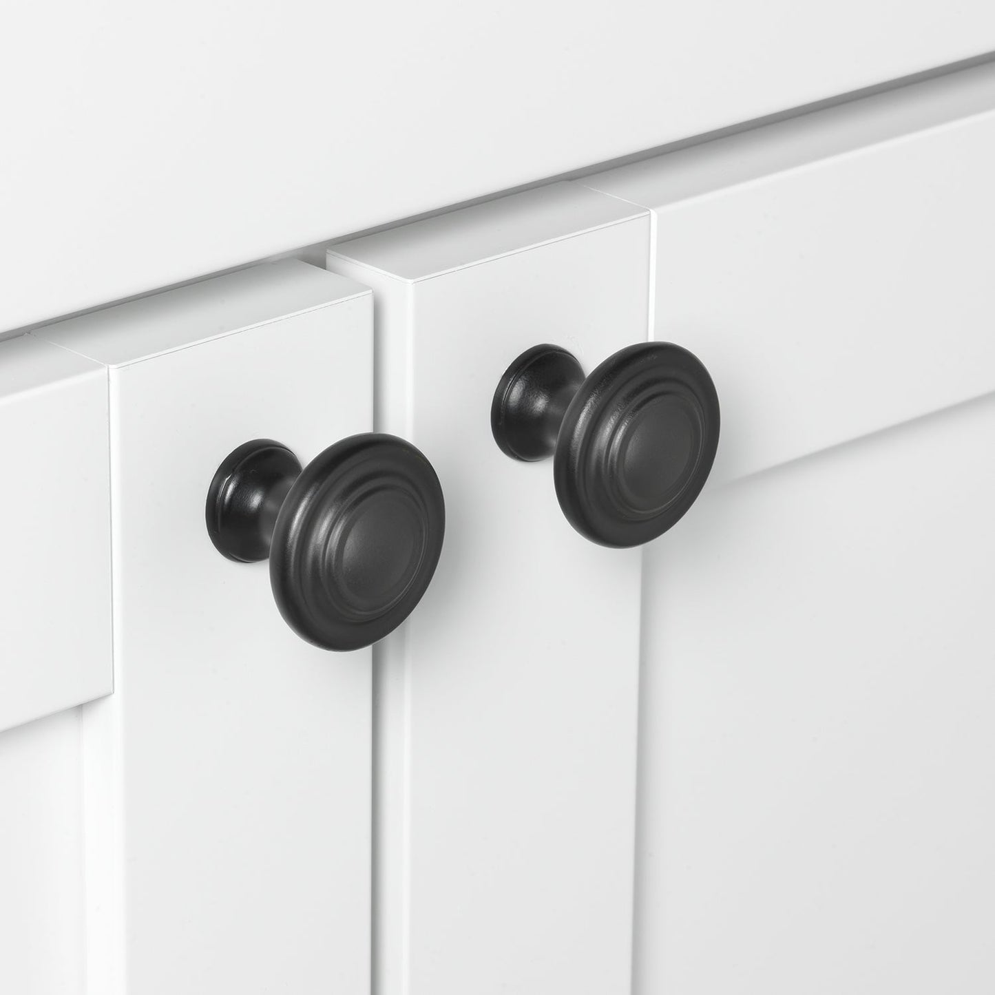 1 1/4" (32mm) Classic Round Cabinet Knob