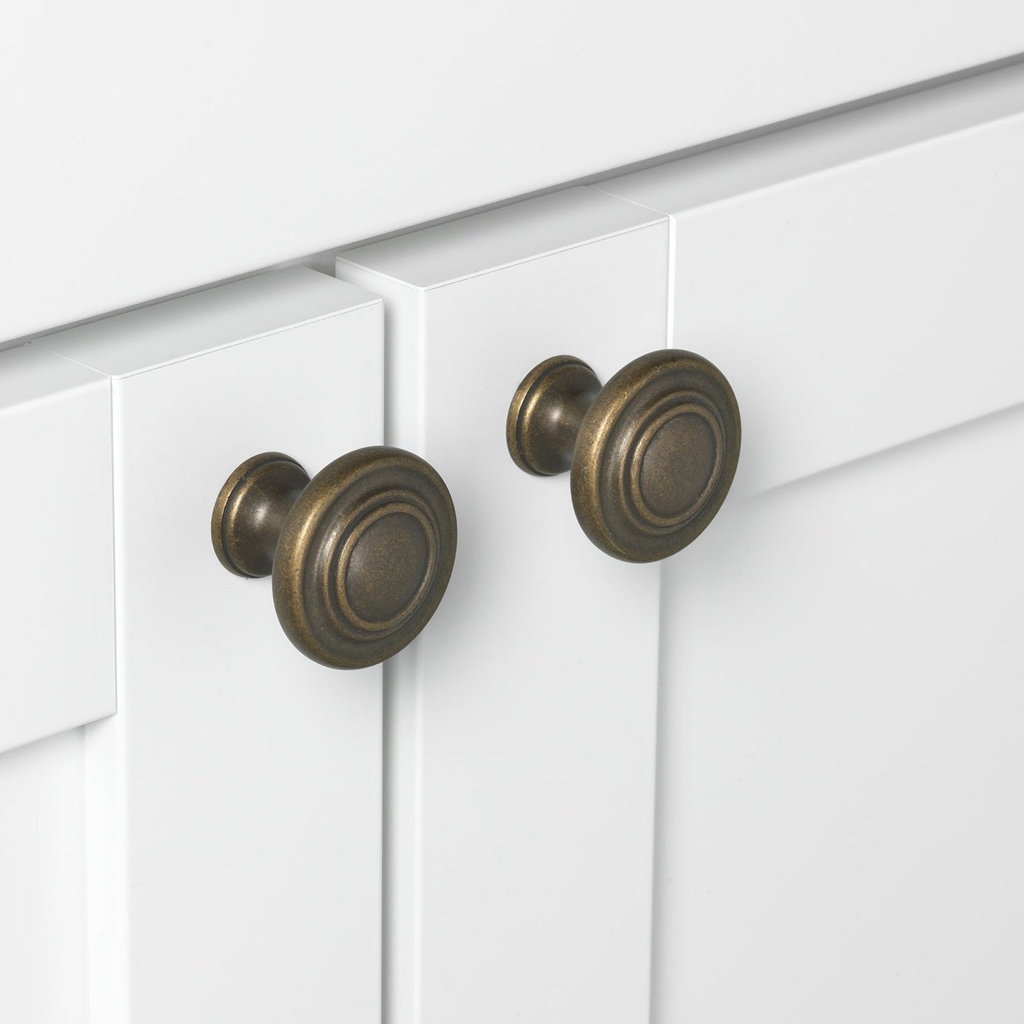 1 1/4" (32mm) Classic Round Cabinet Knob