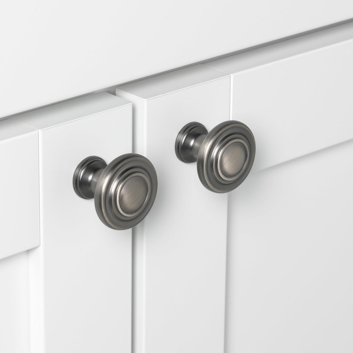 1 1/4" (32mm) Classic Round Cabinet Knob