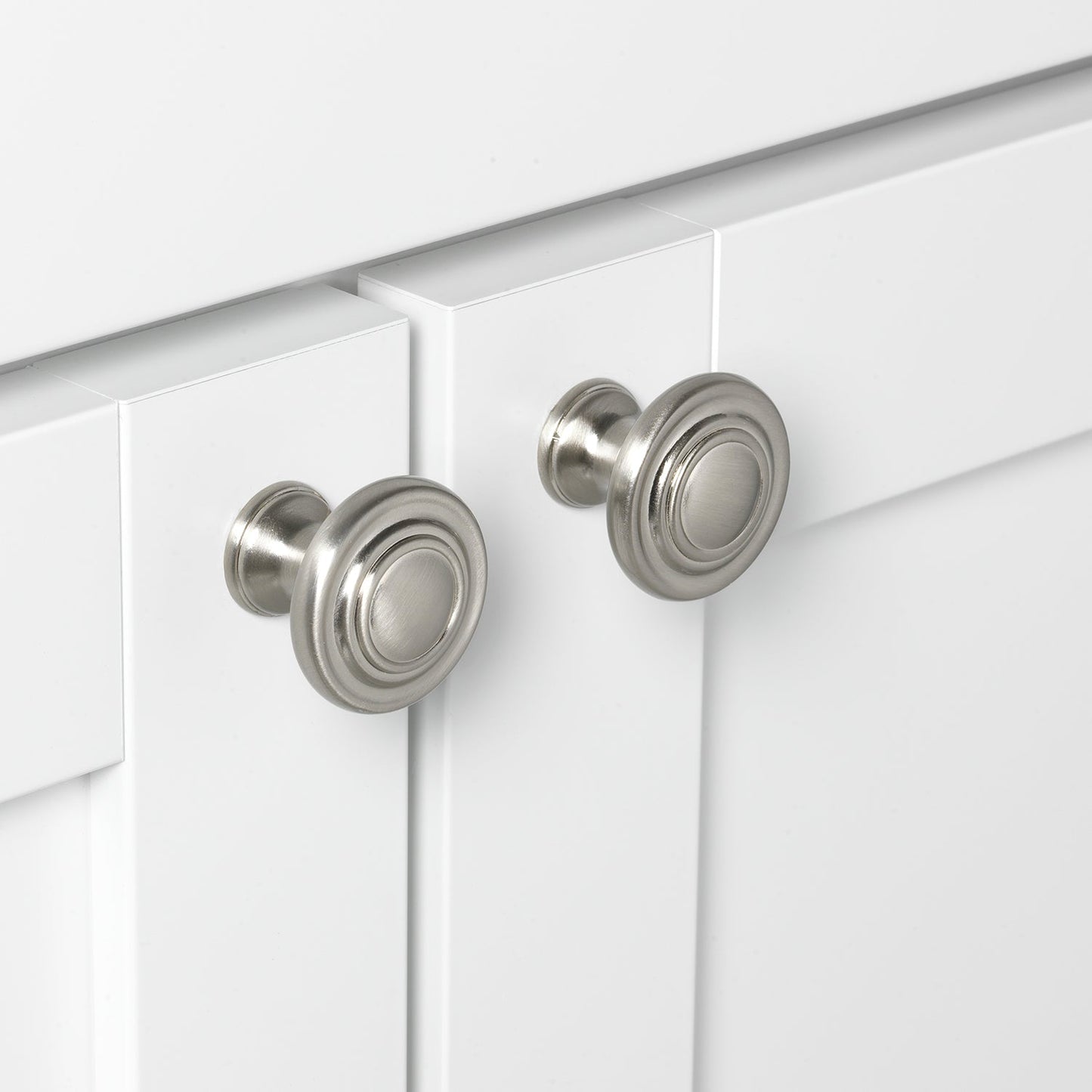 1 1/4" (32mm) Classic Round Cabinet Knob