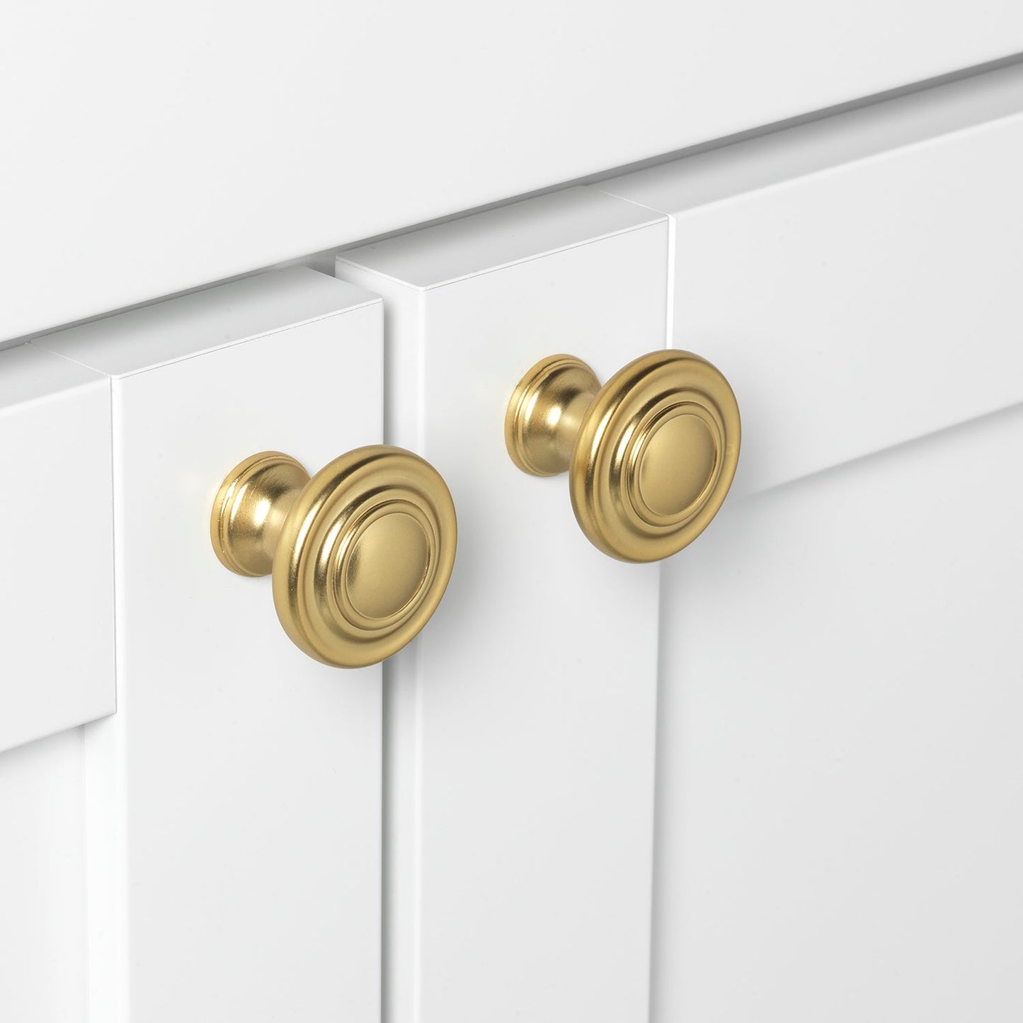 1 1/4" (32mm) Classic Round Cabinet Knob