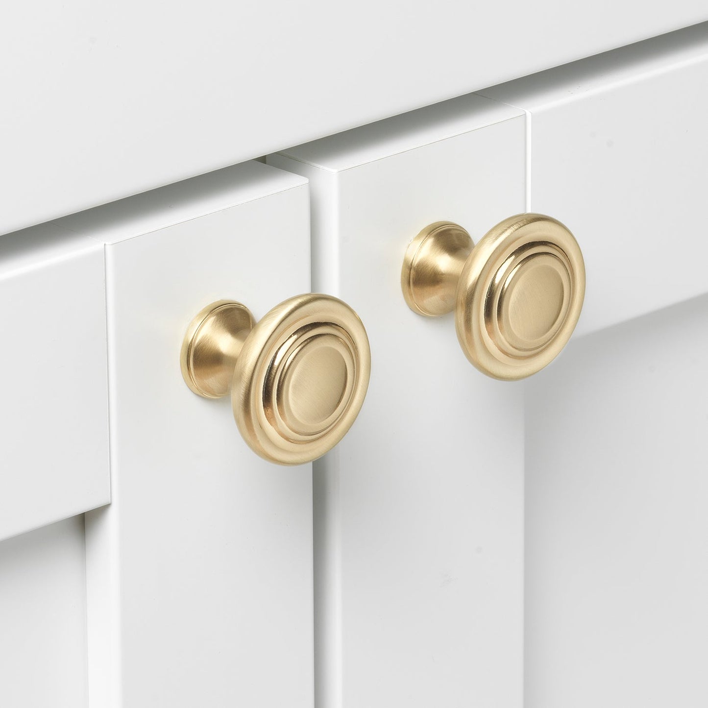 1 1/4" (32mm) Classic Round Cabinet Knob
