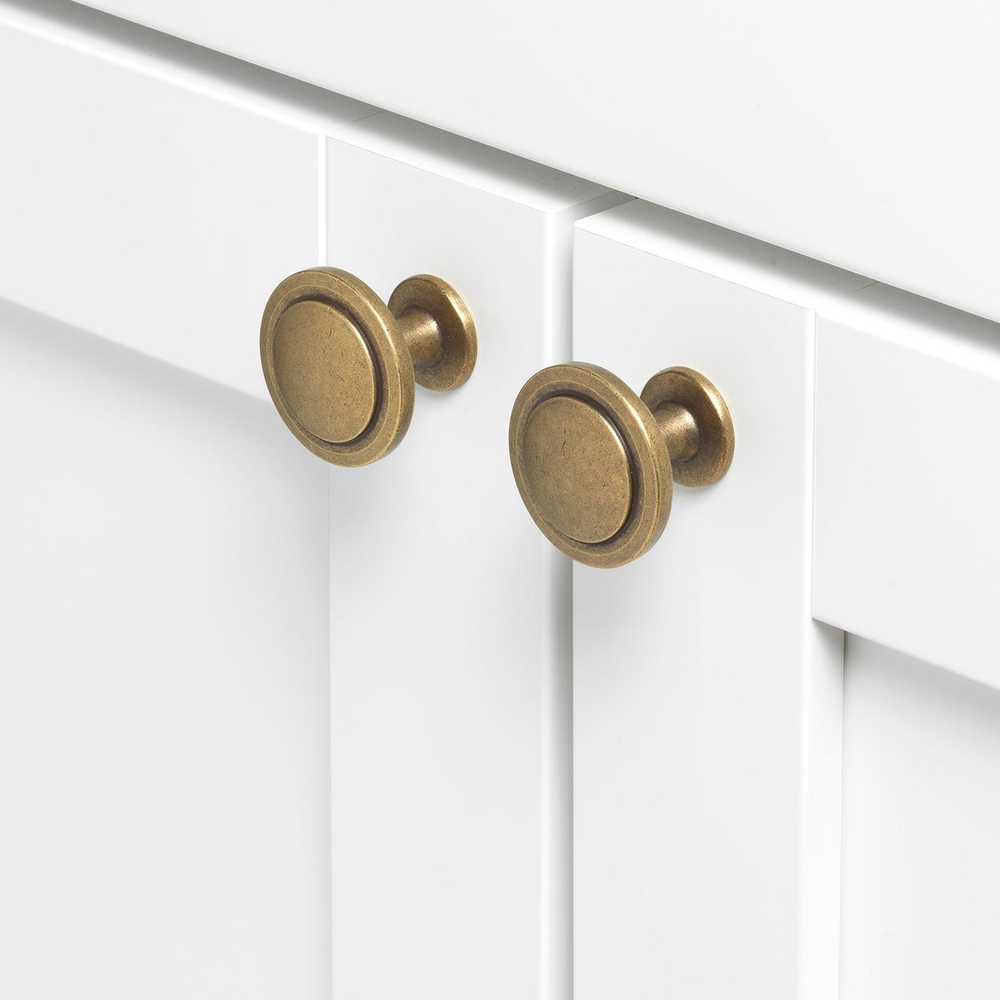 1 1/4" (32mm) Classic Round Ring Cabinet Knob