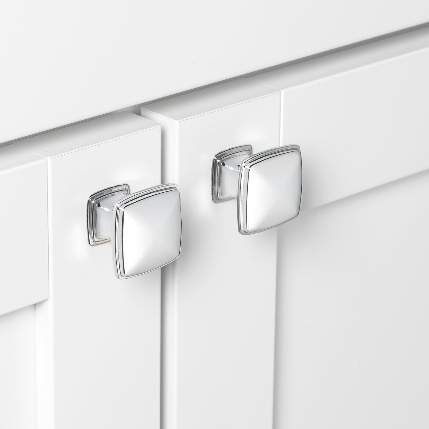1 1/4" (32mm) Square Decorative Cabinet Knob