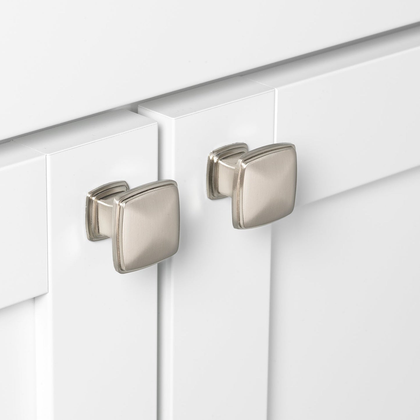 1 1/4" (32mm) Square Decorative Cabinet Knob