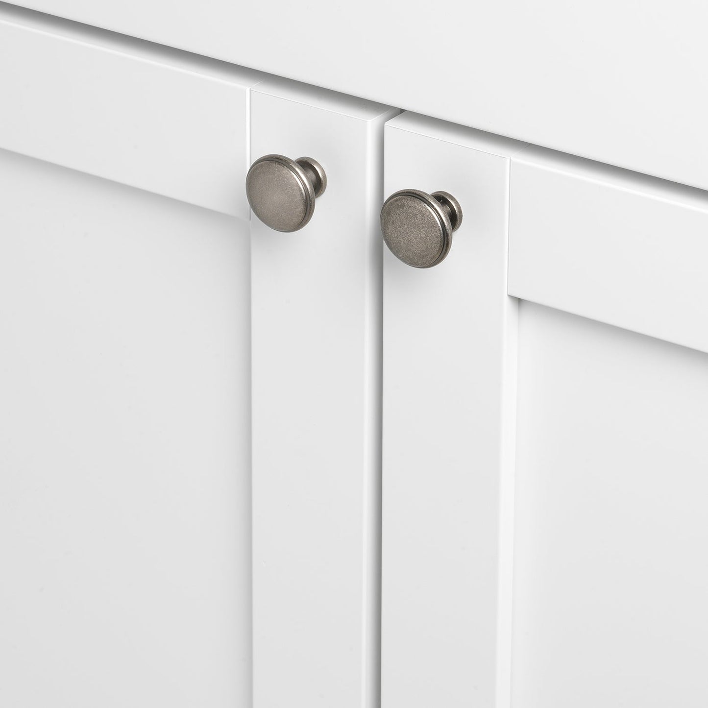 1 1/8" (28.5mm) Round Ring Classic Cabinet Knob