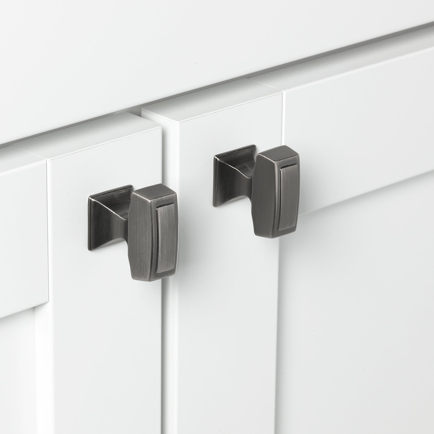 1 1/8" (28.5mm) Transition Rectangle Cabinet Knob