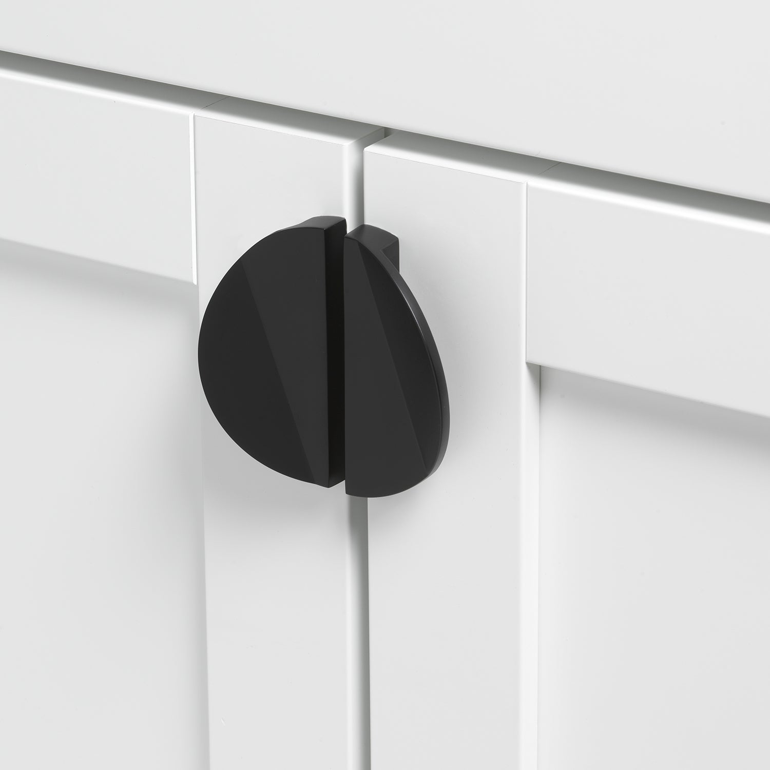 2 1/2" (63.5mm) Center to Center Circle Drawer Cabinet Knob