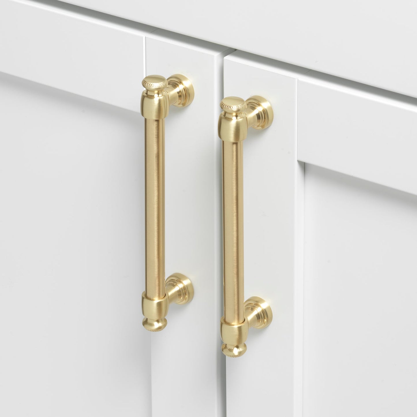 5 1/16" (128mm) Center to Center Classic Euro Bar Pull Cabinet Handle