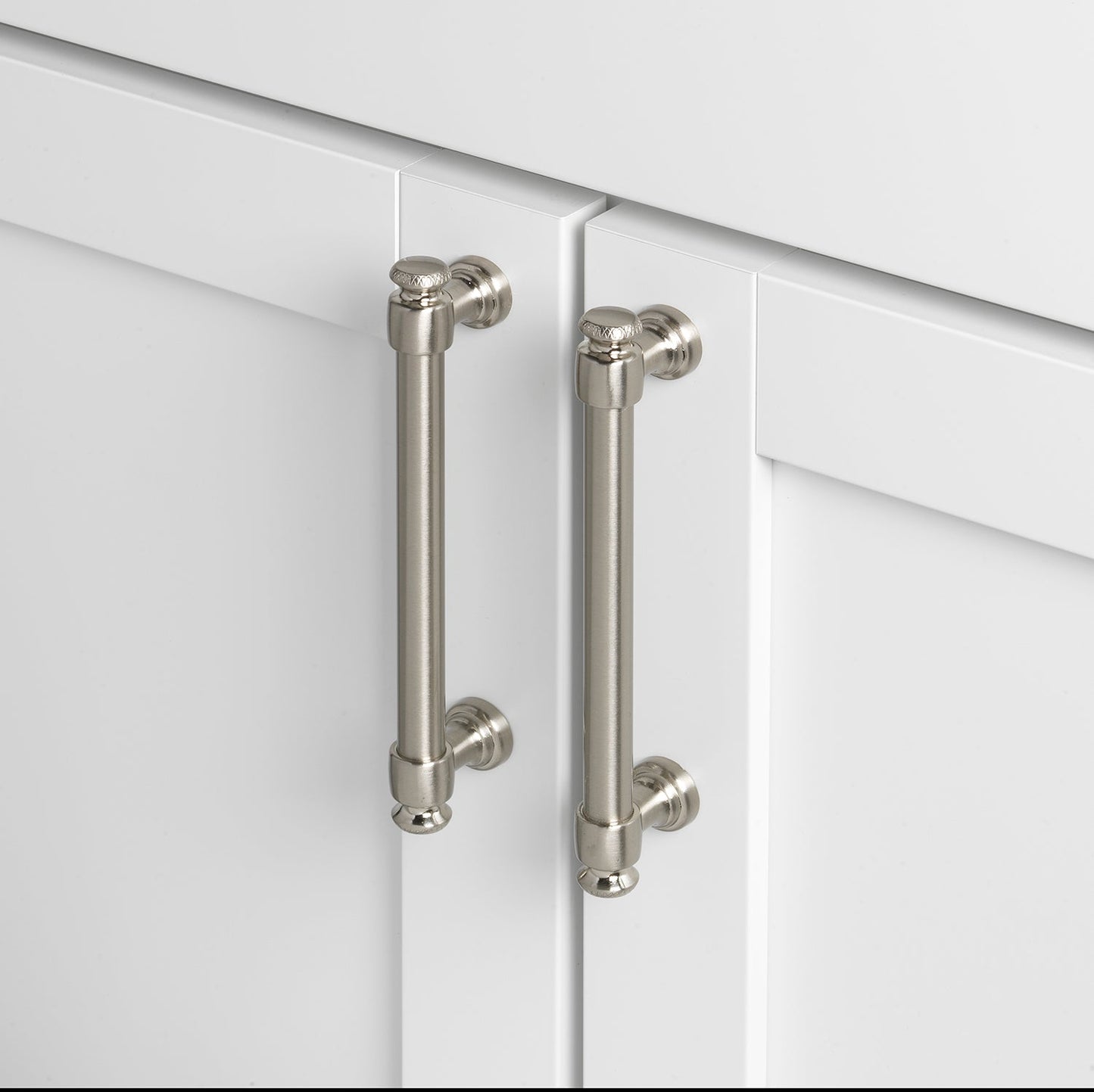 5 1/16" (128mm) Center to Center Classic Euro Bar Pull Cabinet Handle