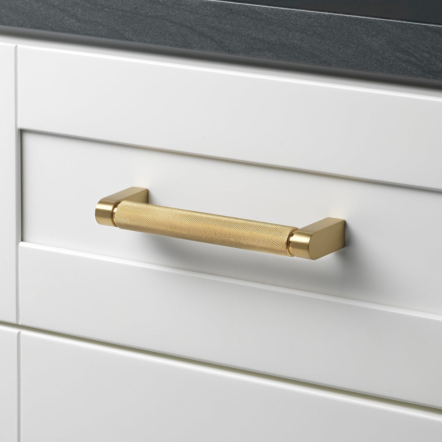 5 1/16" (128mm) Center to Center Knurled Bar Pull Cabinet Handle