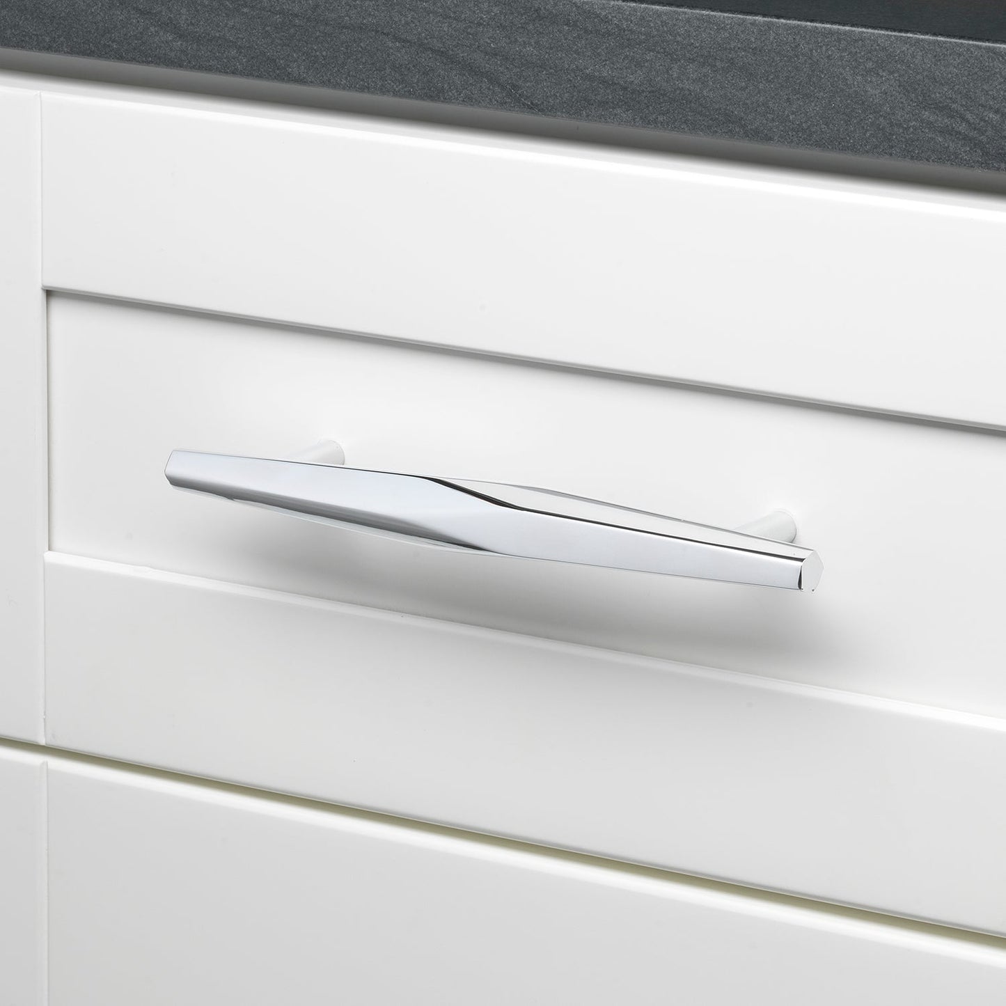 5 1/16" (128mm) Center to Center Solid Faceted Bar Pull Cabinet Handle