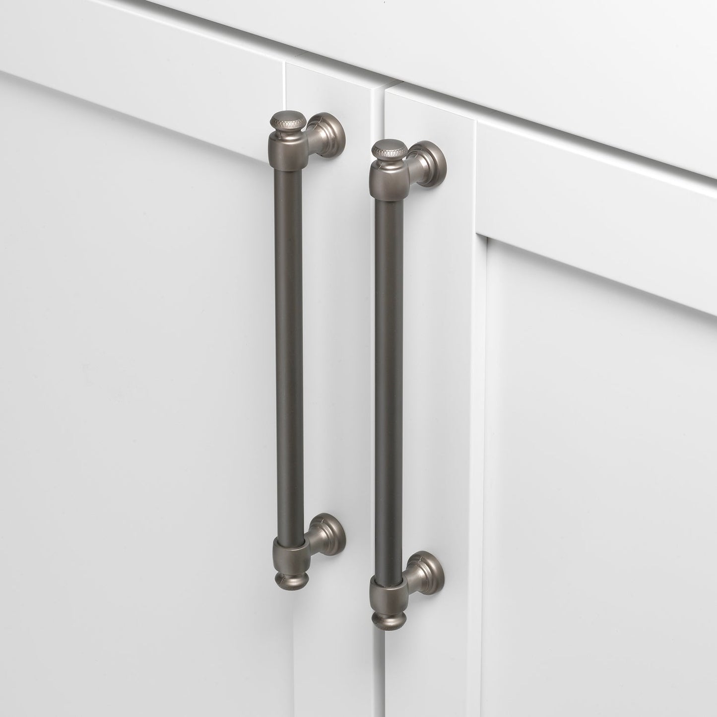 7 5/8" (192mm) Center to Center Classic Euro Bar Pull Cabinet Handle