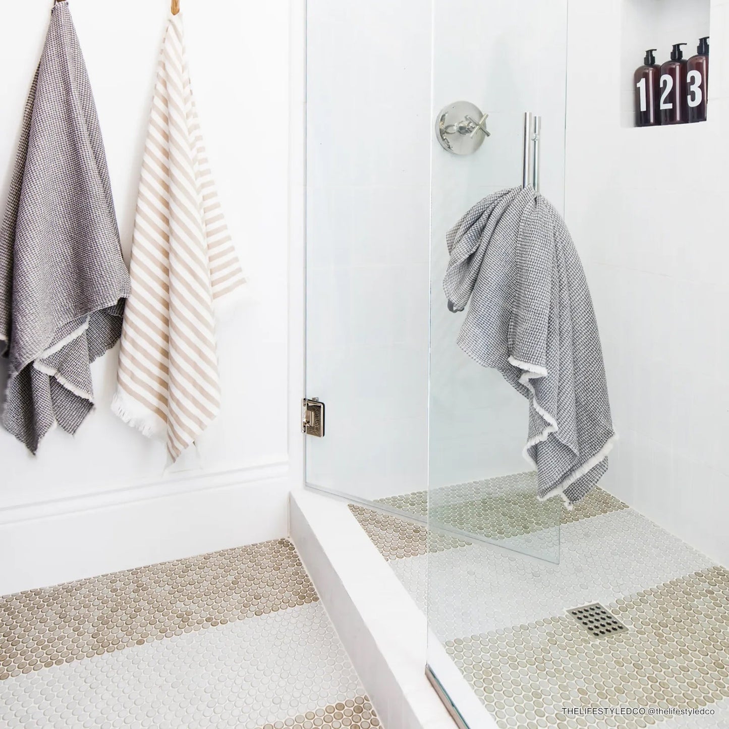 Bedrosians 360 Collection Pumice (3/4" x 3/4" Pieces) 12" x 12" Matte Porcelain Mosaic Tile