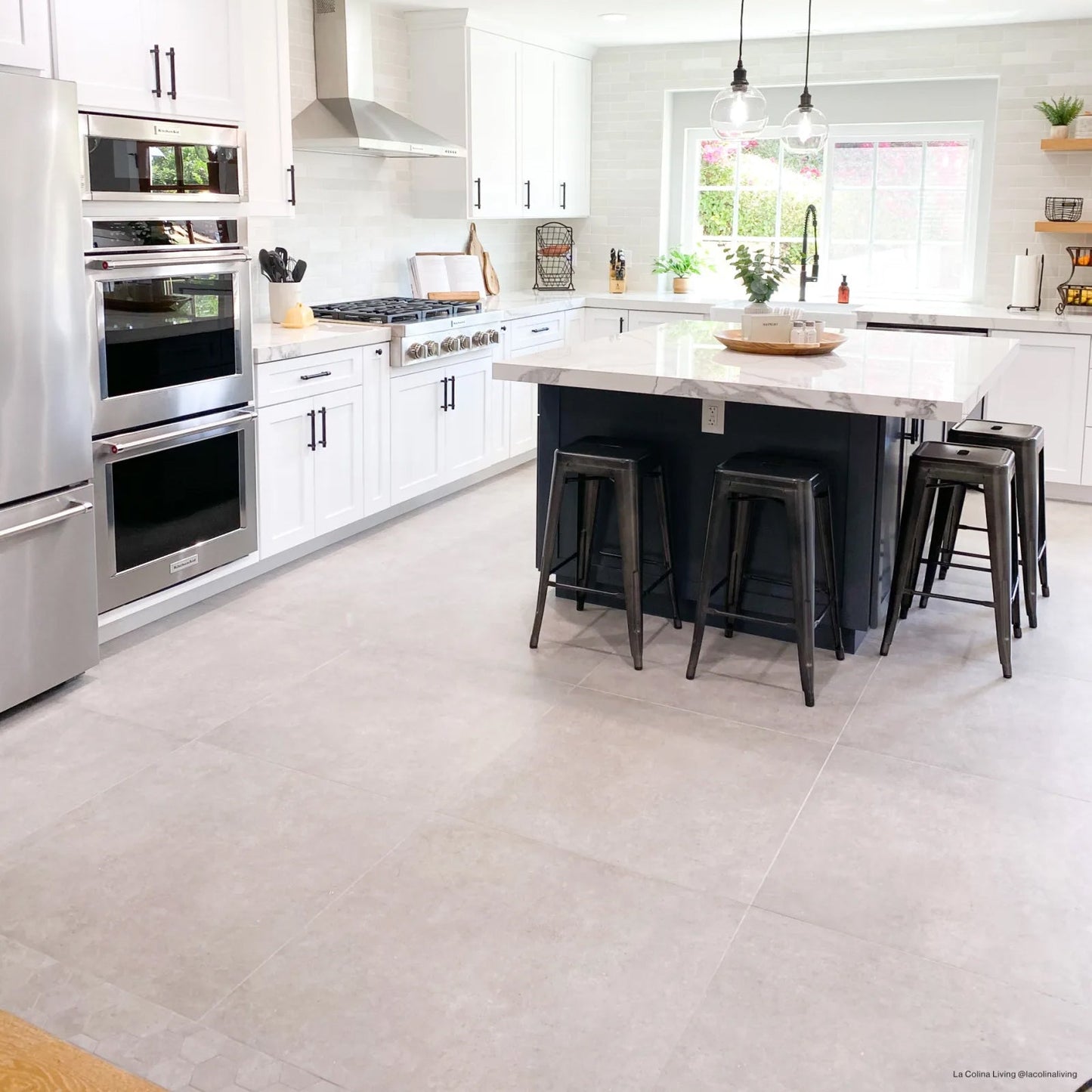 Bedrosians Materika Collection Silver Hexagon (3" Pieces) 10.25" x 11.75" Matte Porcelain Mosaic Tile