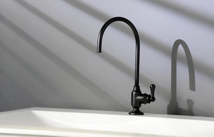 Royale C Single-Handle 1-Hole Deck Mount Water Filtration Faucet