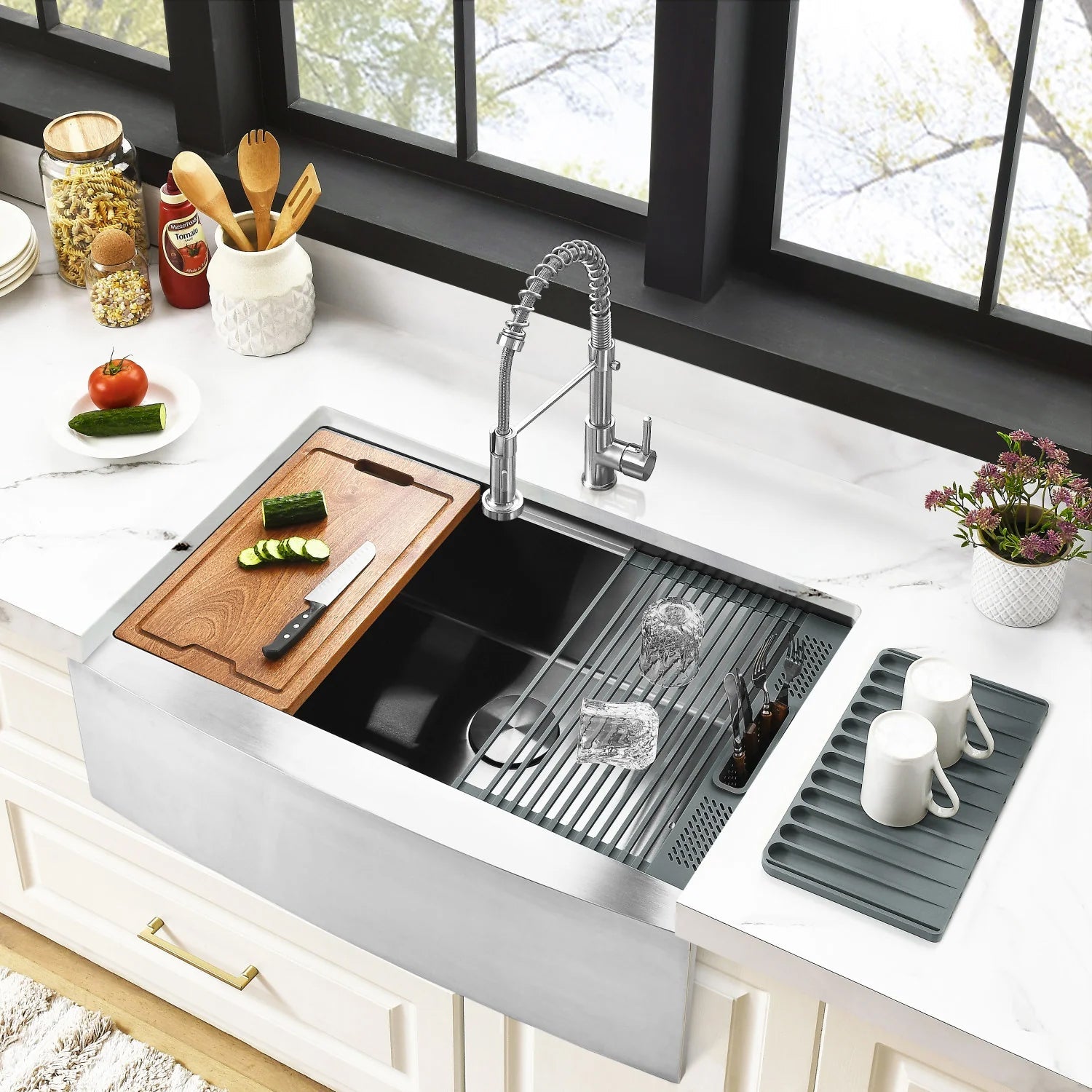 Uptowne 33" x 22" x 10-1/2" Stainless Steel Apron-Front Single Bowl Undermount Farmhouse Kitchen Sink